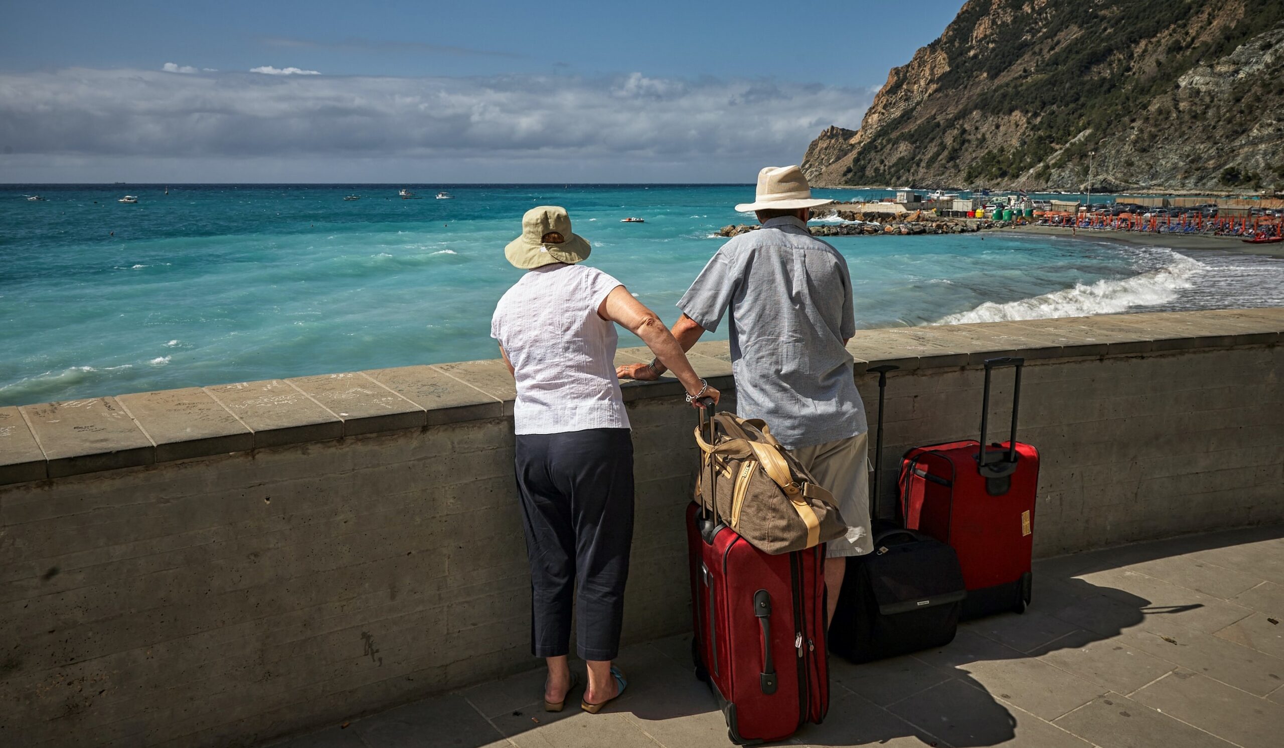 Bild på pensionärer på resa, illustrerar nya åldersgränser för pensionering